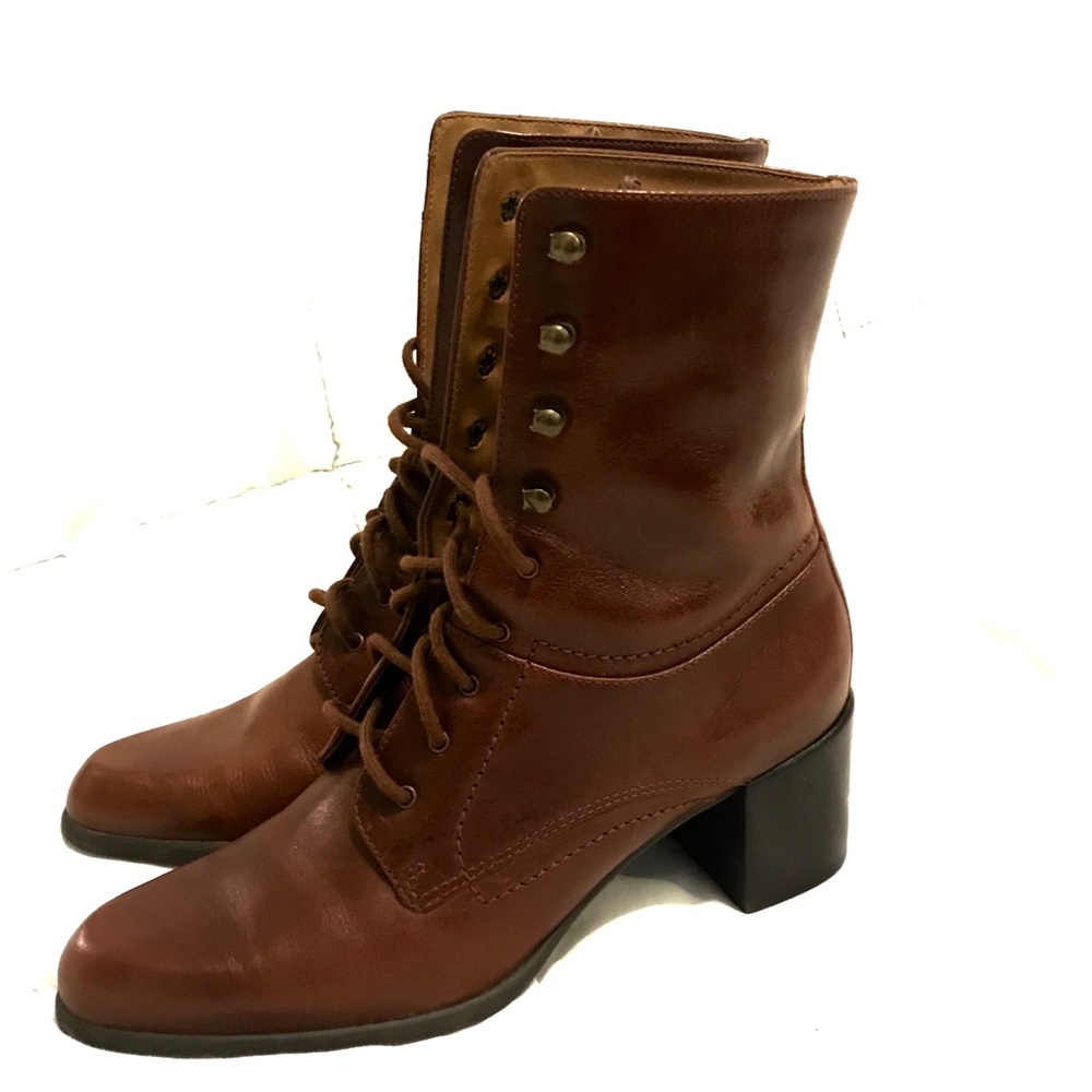 New Fall Naturalizer Gretel Lace-up Boot 5.5